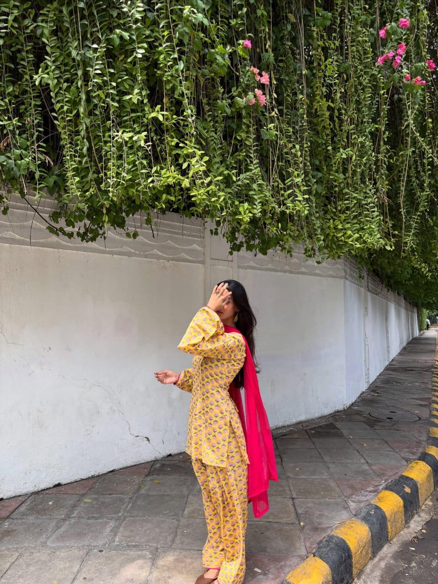Women Yellow Floral Print Cotton Farshi Salwar Suit with Pink Dupatta