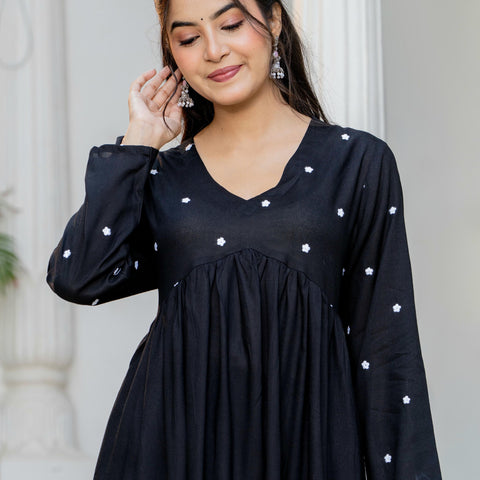 Women Black Embroidered V-Neck Flared Kurta Pant Set