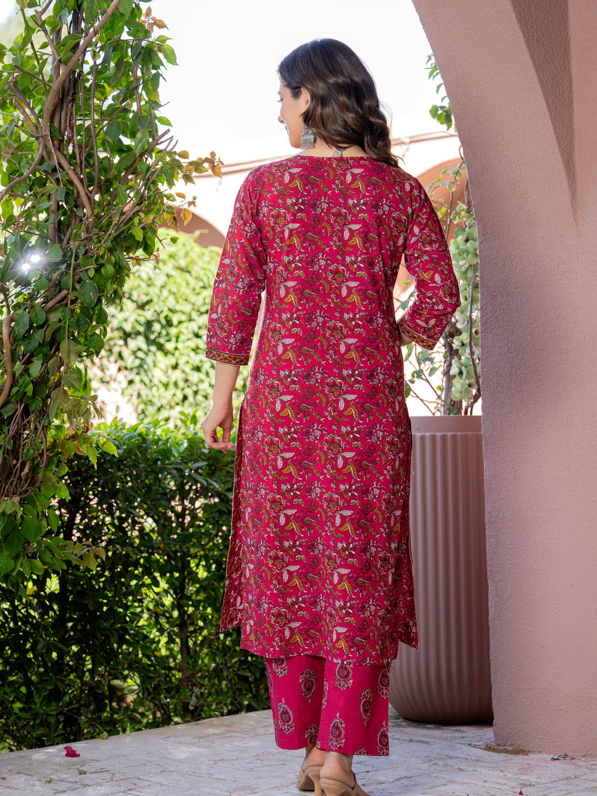 Women Red Floral Printed Cotton Straight Kurta Pant Dupatta Set