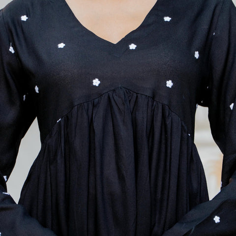 Women Black Embroidered V-Neck Flared Kurta Pant Set