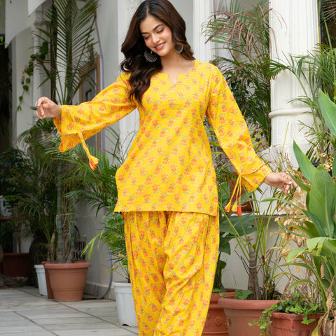Women Yellow Printed Cotton Farsi Suit Set
