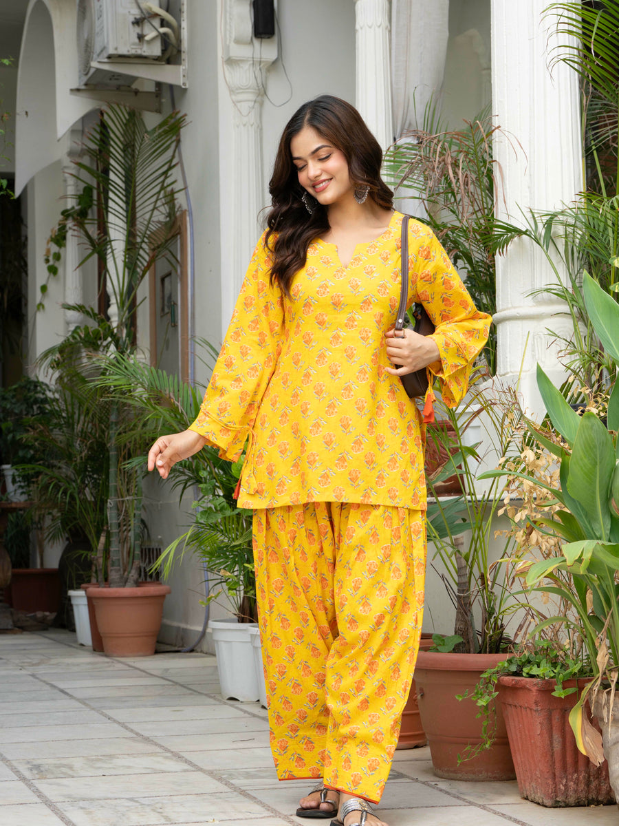 Women Yellow Printed Cotton Farsi Suit Set