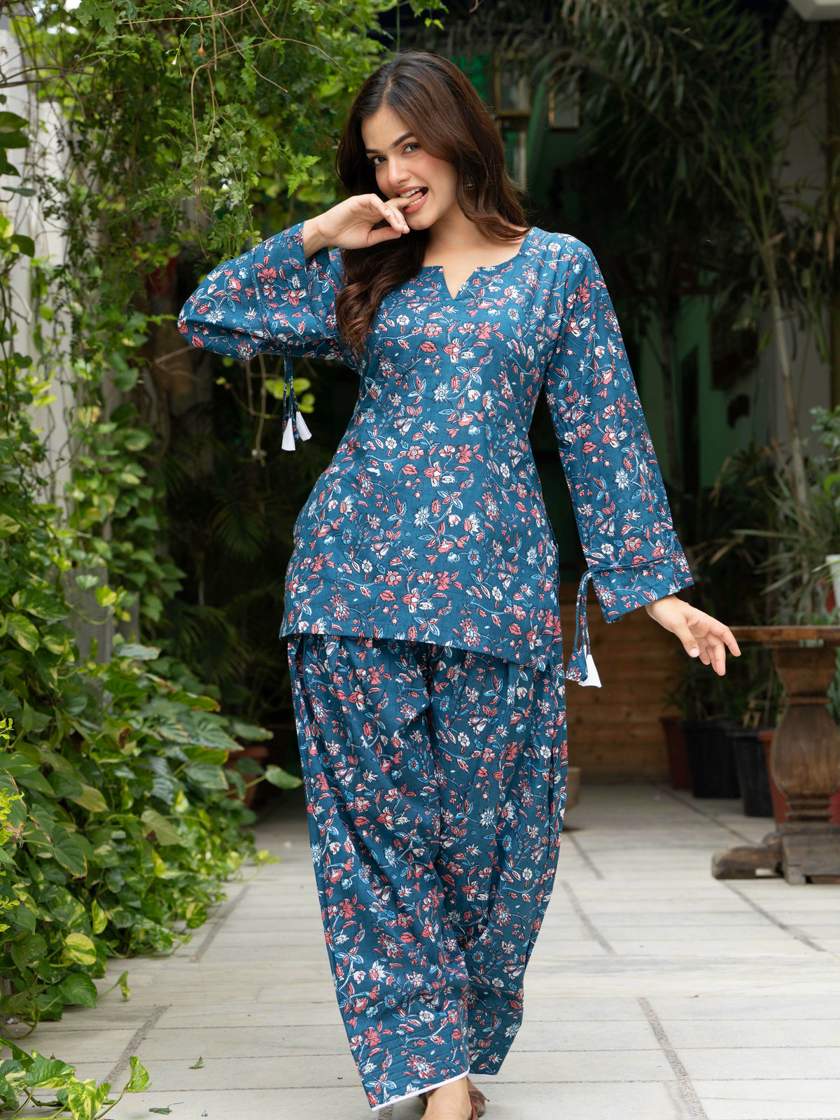 Women Blue Floral Cotton Farsi Co-ord Set