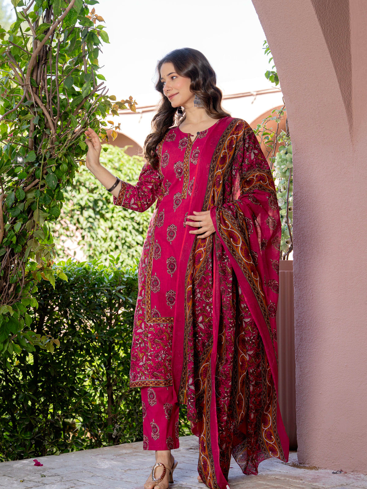 Women Red Floral Printed Cotton Straight Kurta Pant Dupatta Set