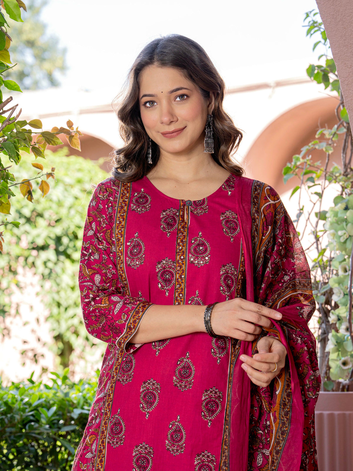 Women Red Floral Printed Cotton Straight Kurta Pant Dupatta Set
