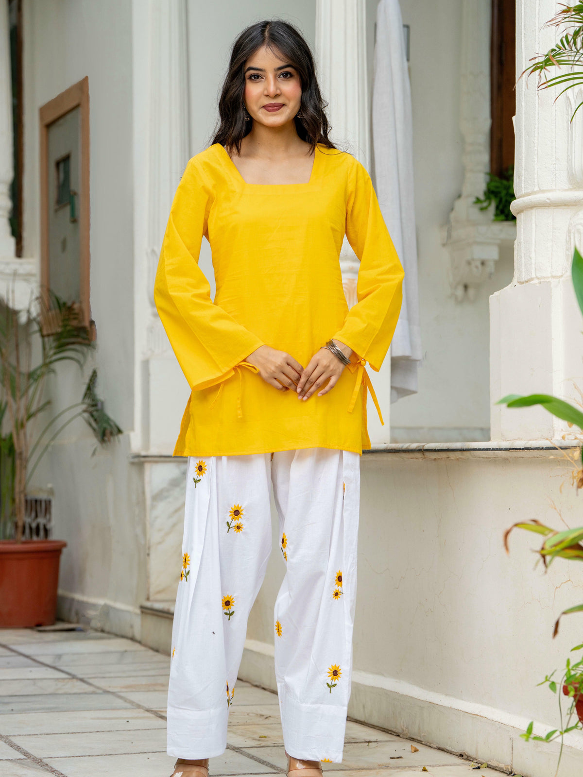 Women Yellow & White Sunflower Embroidered Cotton Farshi Salwar Set