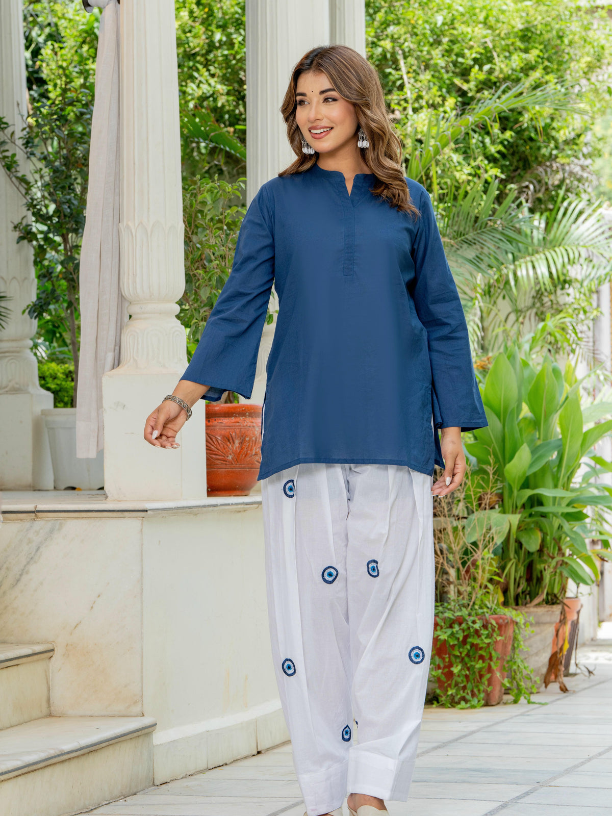 Women White & Blue Evil Eye Print Cotton Farshi Salwar Set