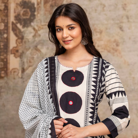 Women White & Black Geometric Print Cotton Kurta Pant Dupatta Set