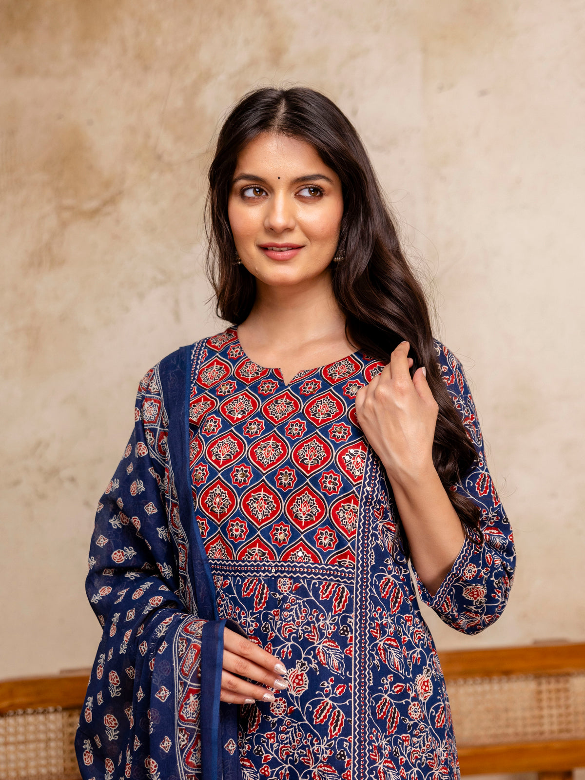 Women Navy Blue Floral Mirror Work Straight Kurta with Pant & Dupatta