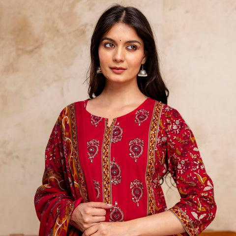 Women Cherry Red Floral Cotton Kurta Pant Set with Printed Dupatta