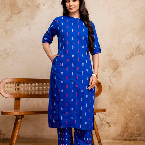 Women Blue Ikat Printed Pure Cotton Straight Kurta Pant Set