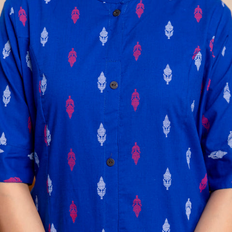Women Blue Ikat Printed Pure Cotton Straight Kurta Pant Set