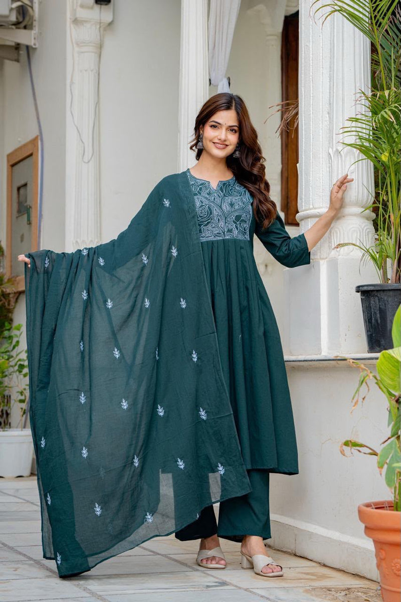 Women Green Embroidered Notch Neck Anarkali Kurta Pant Dupatta Set