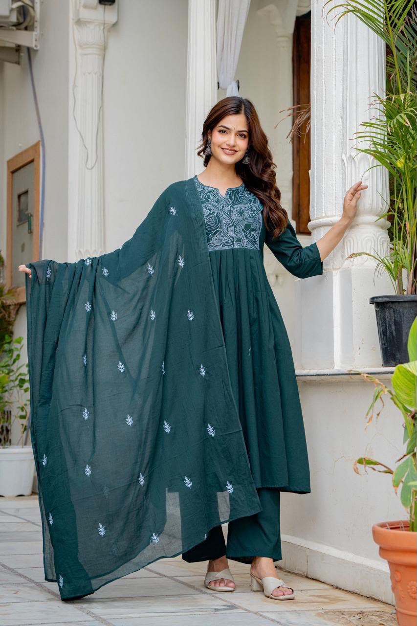Women Green Embroidered Notch Neck Anarkali Kurta Pant Dupatta Set