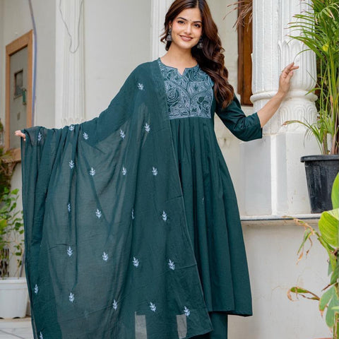 Women Green Embroidered Notch Neck Anarkali Kurta Pant Dupatta Set