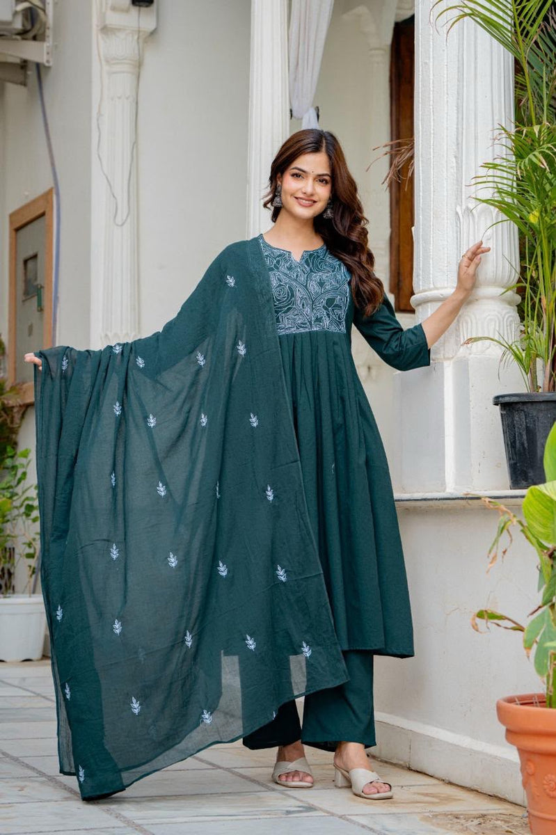 Women Green Embroidered Notch Neck Anarkali Kurta Pant Dupatta Set