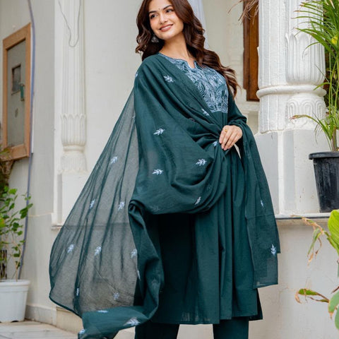 Women Green Embroidered Notch Neck Anarkali Kurta Pant Dupatta Set