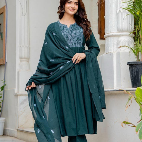 Women Green Embroidered Notch Neck Anarkali Kurta Pant Dupatta Set
