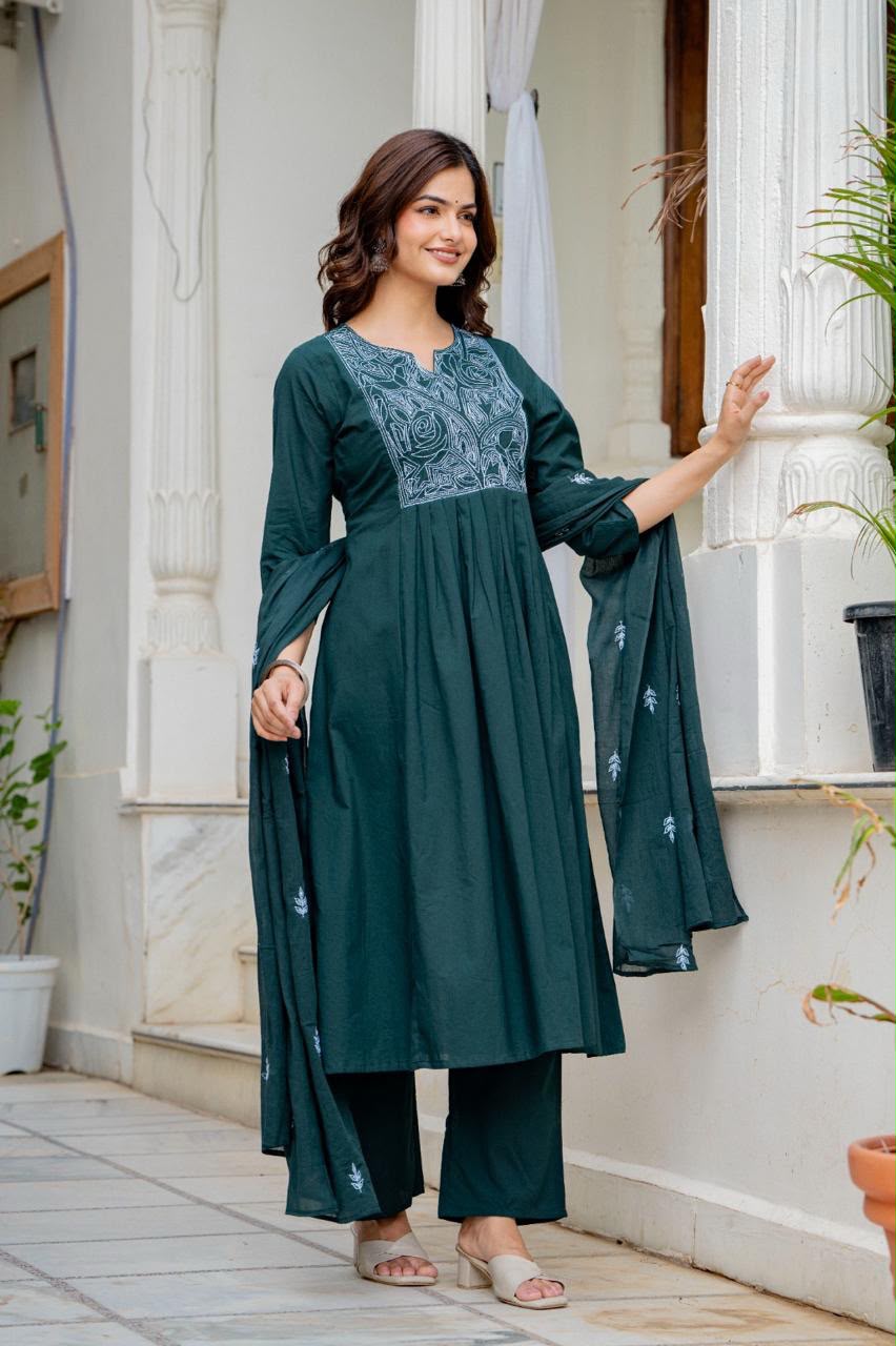 Women Green Embroidered Notch Neck Anarkali Kurta Pant Dupatta Set