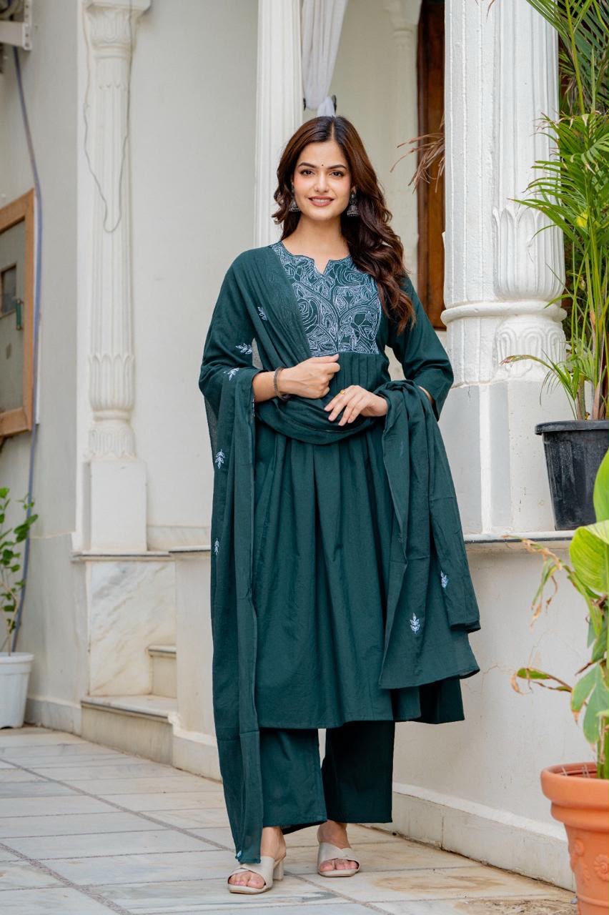 Women Green Embroidered Notch Neck Anarkali Kurta Pant Dupatta Set